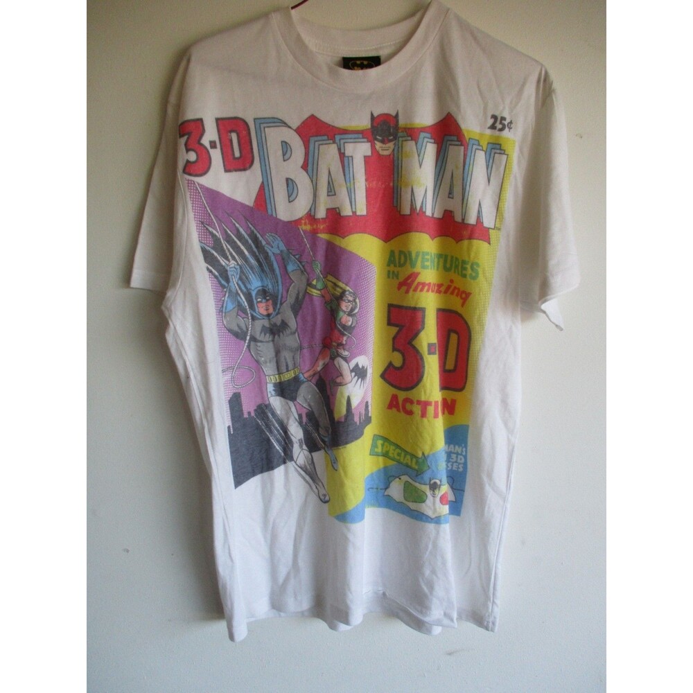 Medium Batman Adventures In Amazing 3-D Action T-Shirt White DC Comics And Robin